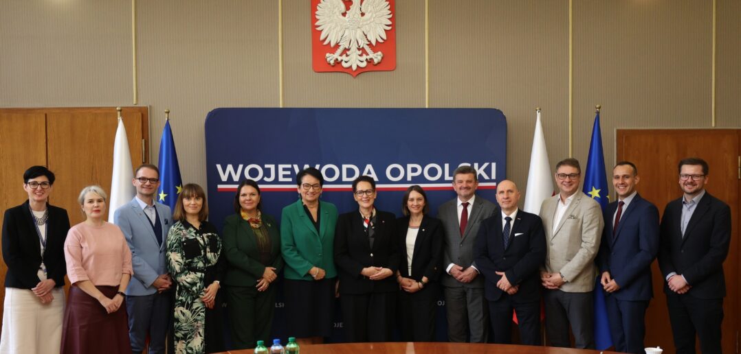 Ludzie w służbie państwa — nie od święta, lecz na co dzień