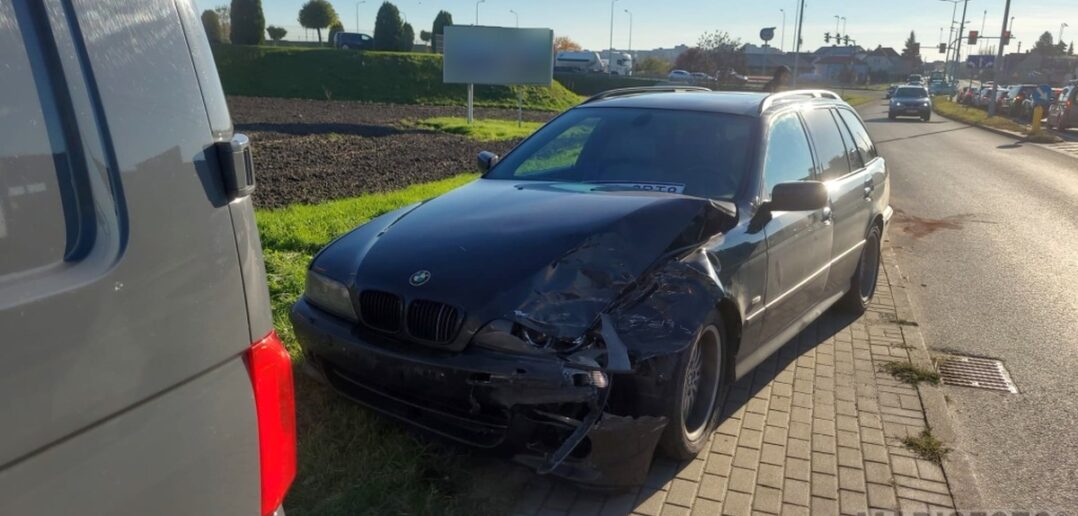 Wypadek na trasie Opole–Kluczbork. Zderzenie busa z samochodem osobowym