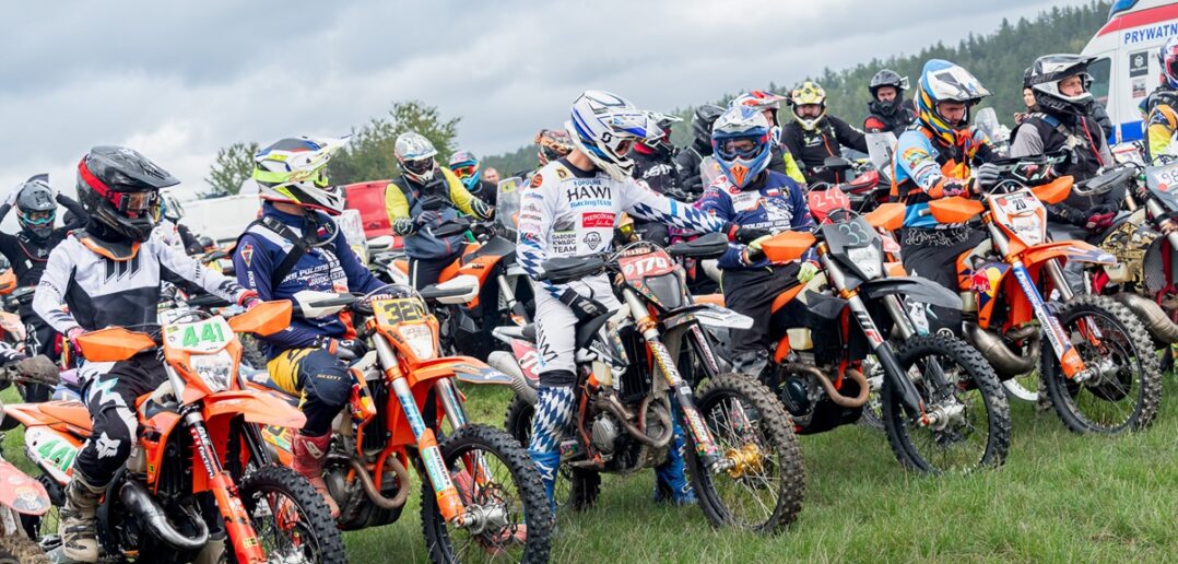 Motocykliści opolskiego HAWI Racing Team zakończyli krajową rywalizację w enduro i odnieśli sukcesy w zawodach cross country