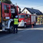 Wypadek na ulicy Teligi w Opolu. Samochód uderzył w słup telekomunikacyjny