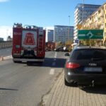 Kierowca wjechał w barierki na dużym rondzie w Opolu