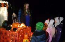 Wieczór mrożący krew w żyłach. Halloweenowy spacer po Parku w Pokoju [GALERIA]