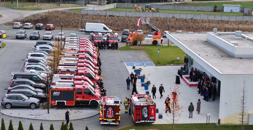 19 lekkich samochodów ratowniczo-gaśniczych trafiło do strażaków ochotników