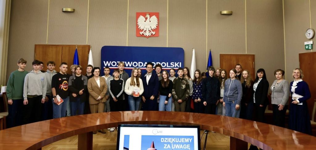 Między poradnikiem a paternosterem. Opolska lekcja bezpieczeństwa