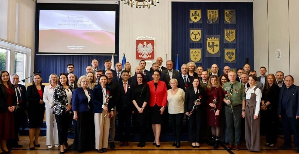 Zasłużeni dla Opolszczyzny uhonorowani. Wojewoda Monika Jurek: Budujecie wspólne dobro każdego dnia