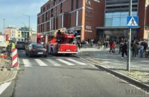 Pożar rozdzielni elektrycznej w Solarisie, ewakuowano 600 osób Pożar rozdzielni elektrycznej w Solarisie, ewakuowano 600 osób