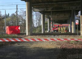 W Przyworach na torach kolejowych zginął 77-latek