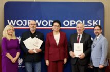 Samorządy z nowym wsparciem na odbudowę po powodzi. Ponad 2,6 mln zł trafi do Głuchołaz i Głubczyc Samorządy z nowym wsparciem na odbudowę po powodzi. Ponad 2,6 mln zł trafi do Głuchołaz i Głubczyc