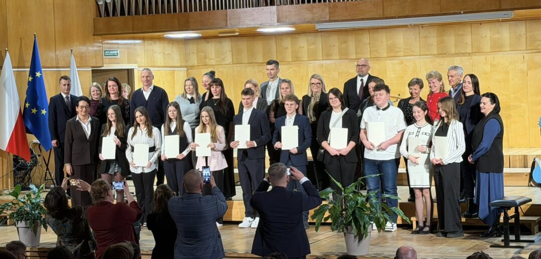 Sześć młodych talentów z powiatu opolskiego w gronie Stypendystów Premiera