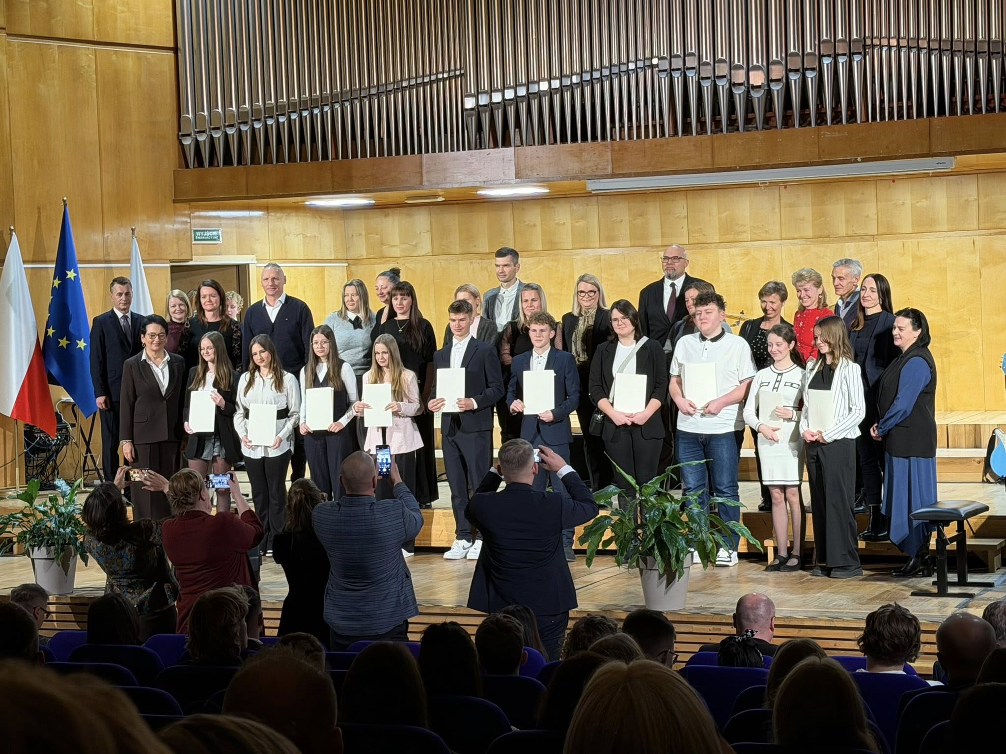 Sześć młodych talentów z powiatu opolskiego w gronie Stypendystów Premiera