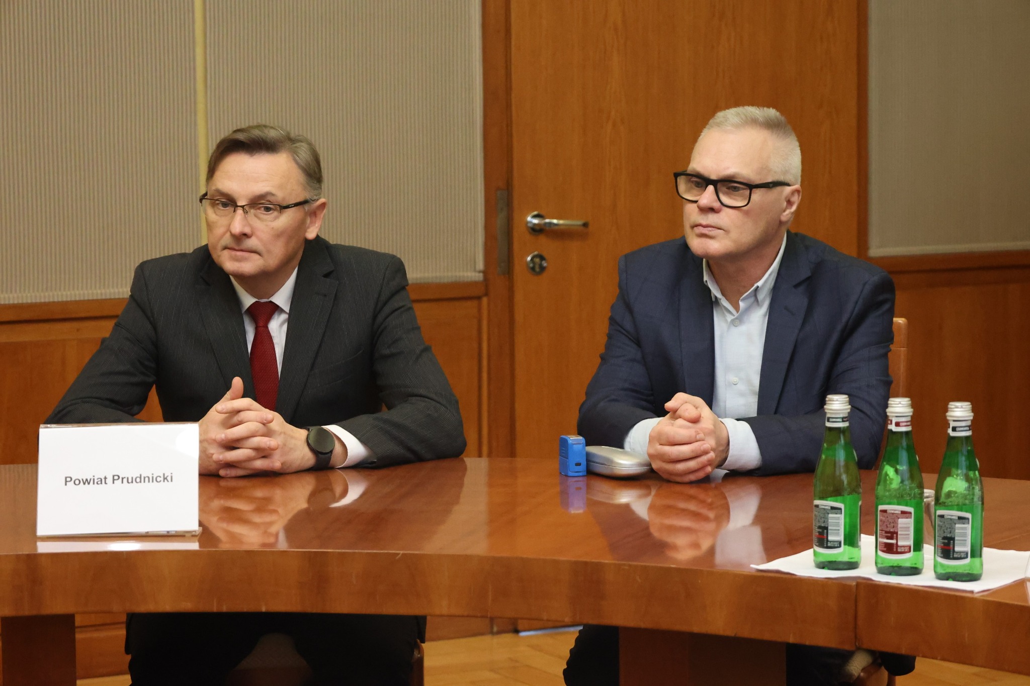 Kolejne miliony na odbudowę po powodzi. Samorządy z Głubczyc, Prudnika i Grodkowa podpisały nowe umowy