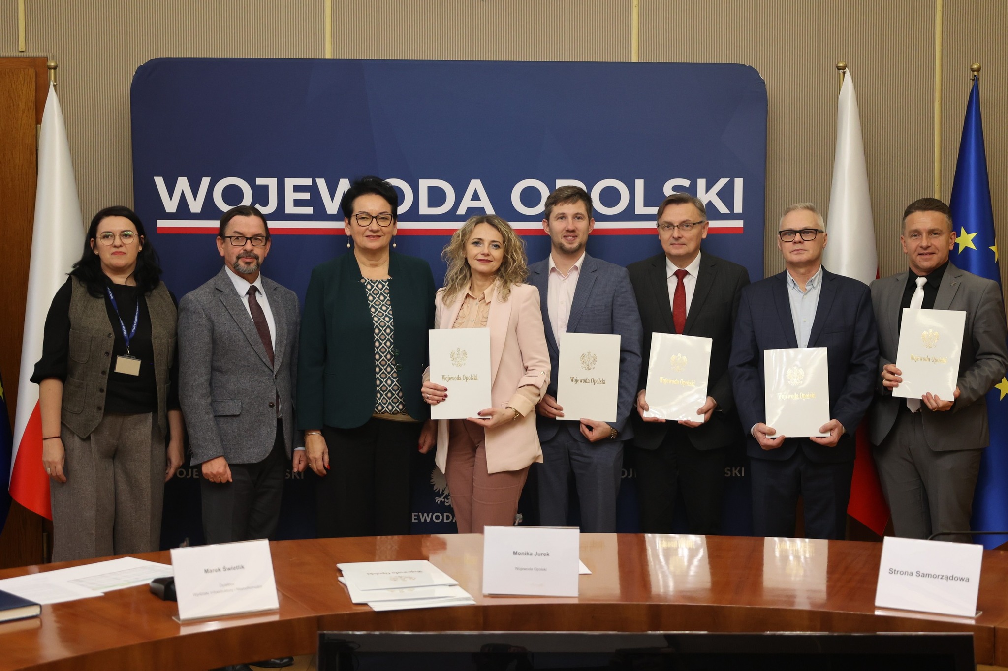 Kolejne miliony na odbudowę po powodzi. Samorządy z Głubczyc, Prudnika i Grodkowa podpisały nowe umowy