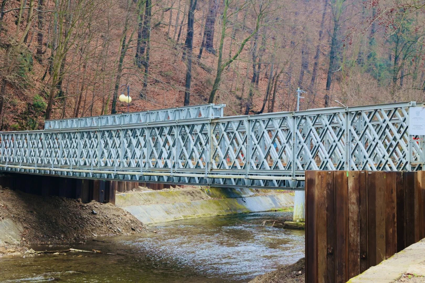 Most, który spiął Głuchołazy. I nerwy mieszkańców