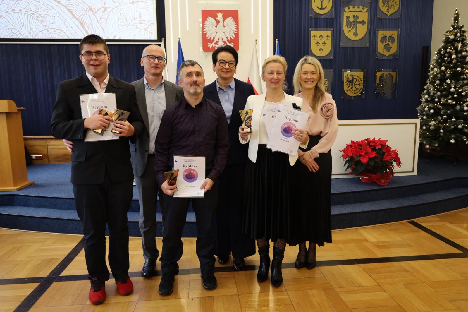 W krainie snów i wielkich emocji. Opolska Gala Laureatów XXII Konkursu „Sztuka Osób Niepełnosprawnych”