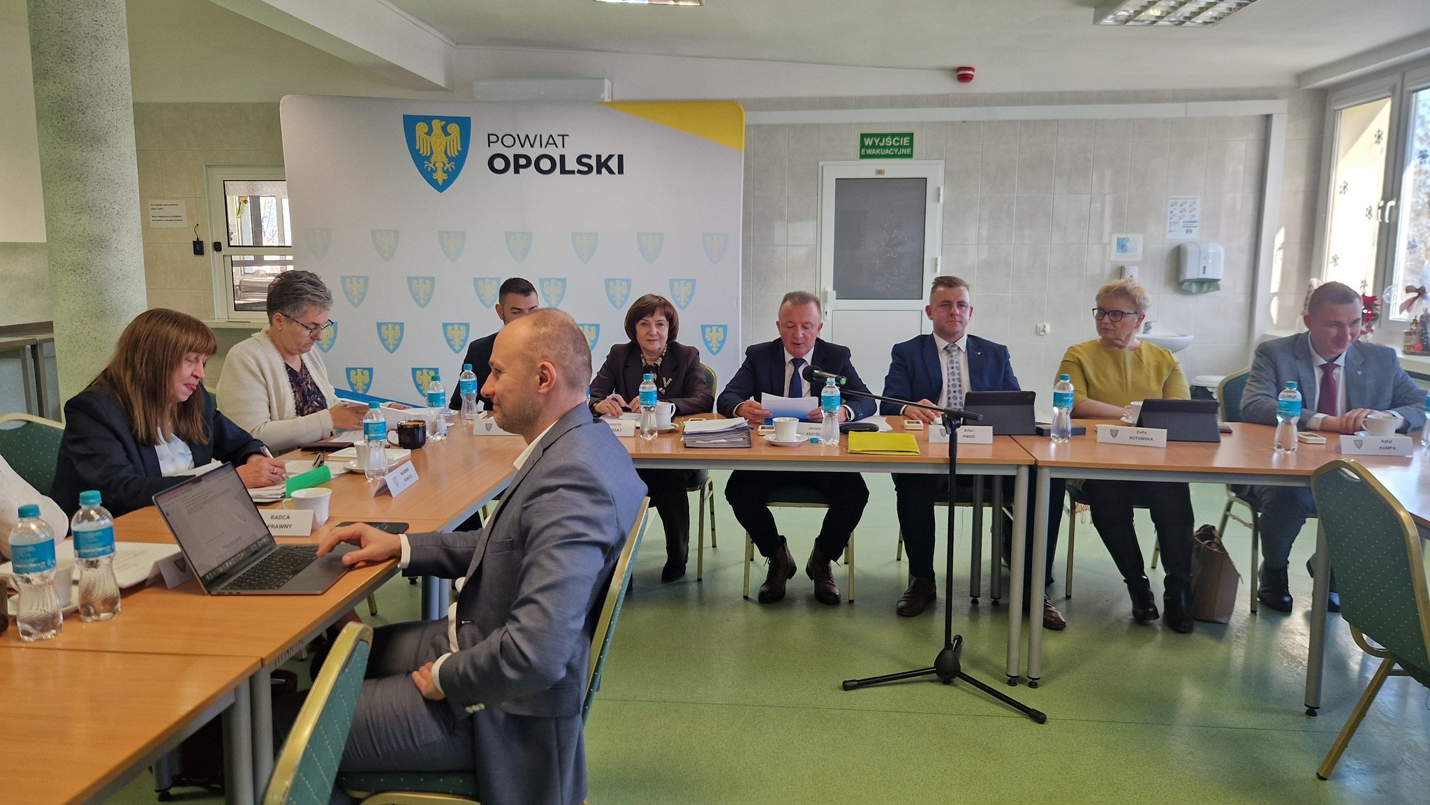 Jednogłośny budżet Powiatu Opolskiego na 2026 rok. Drogi na pierwszym planie