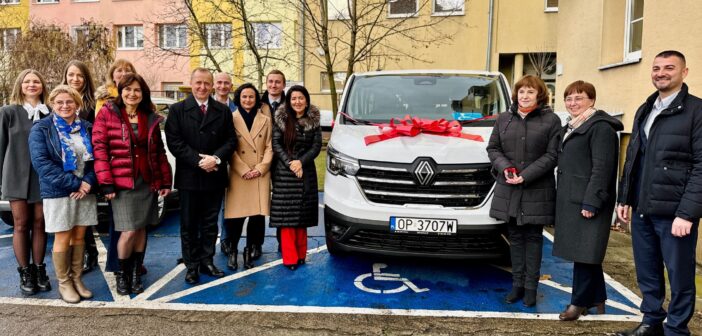 Bus, który zmienia codzienność. Mały pojazd, wielka sprawa