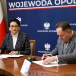 Ponad 1,5 mln zł na odbudowę dróg po powodzi. Wojewoda Opolska podpisała umowy dotacyjne