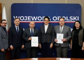 Ponad 1,5 mln zł na odbudowę dróg po powodzi. Wojewoda Opolska podpisała umowy dotacyjne