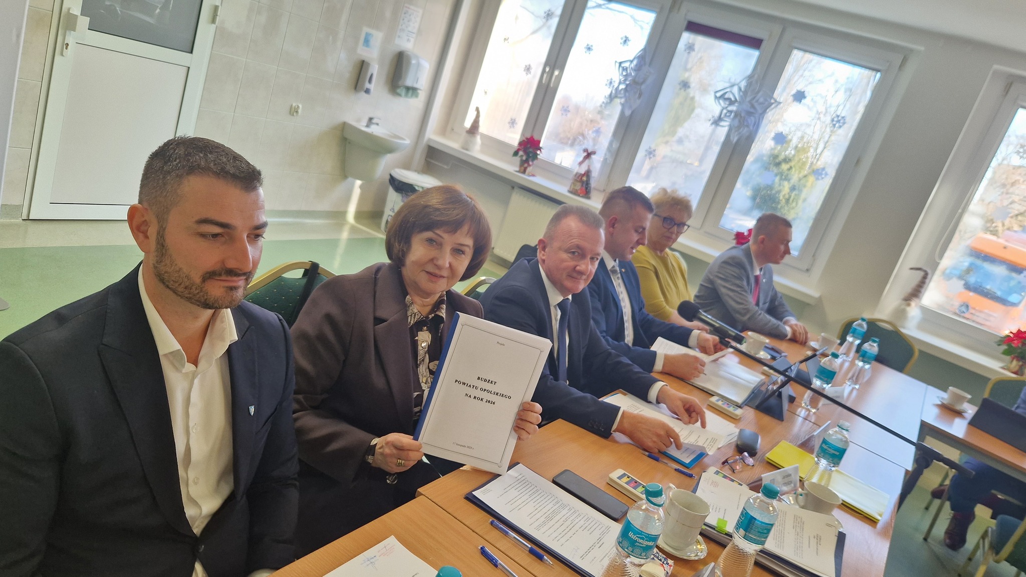 Jednogłośny budżet Powiatu Opolskiego na 2026 rok. Drogi na pierwszym planie