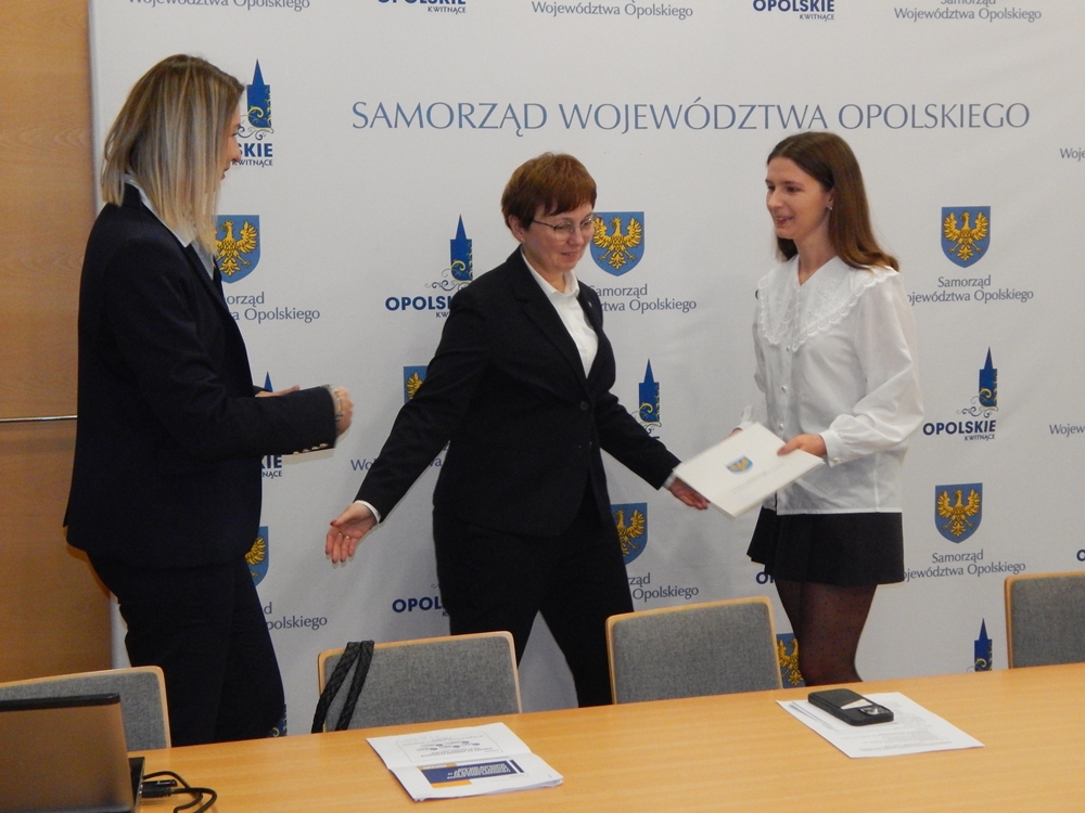 Opolskie stawia na młodych lekarzy – region, który nie chce czekać w kolejce