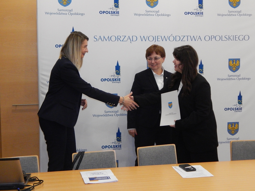 Opolskie stawia na młodych lekarzy – region, który nie chce czekać w kolejce