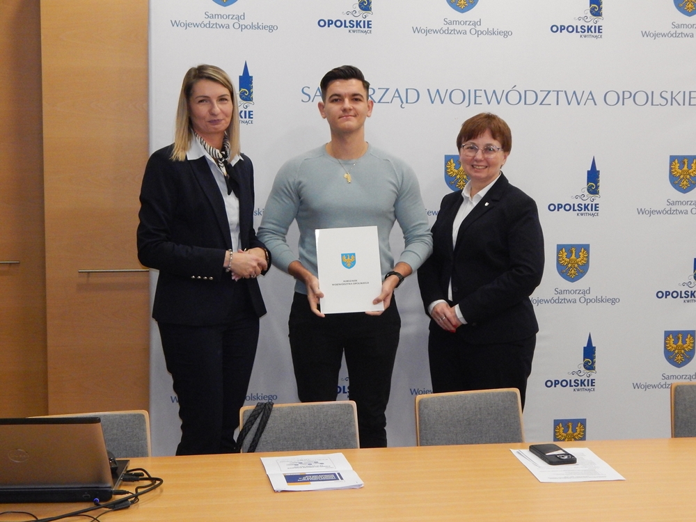 Opolskie stawia na młodych lekarzy – region, który nie chce czekać w kolejce