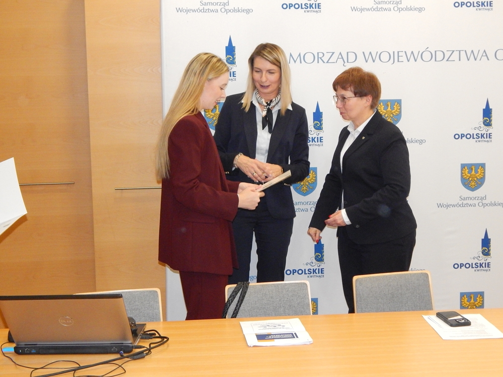 Opolskie stawia na młodych lekarzy – region, który nie chce czekać w kolejce