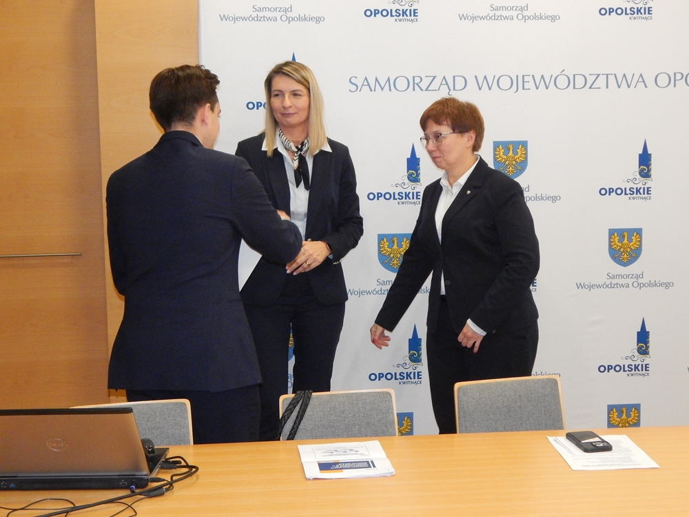 Opolskie stawia na młodych lekarzy – region, który nie chce czekać w kolejce