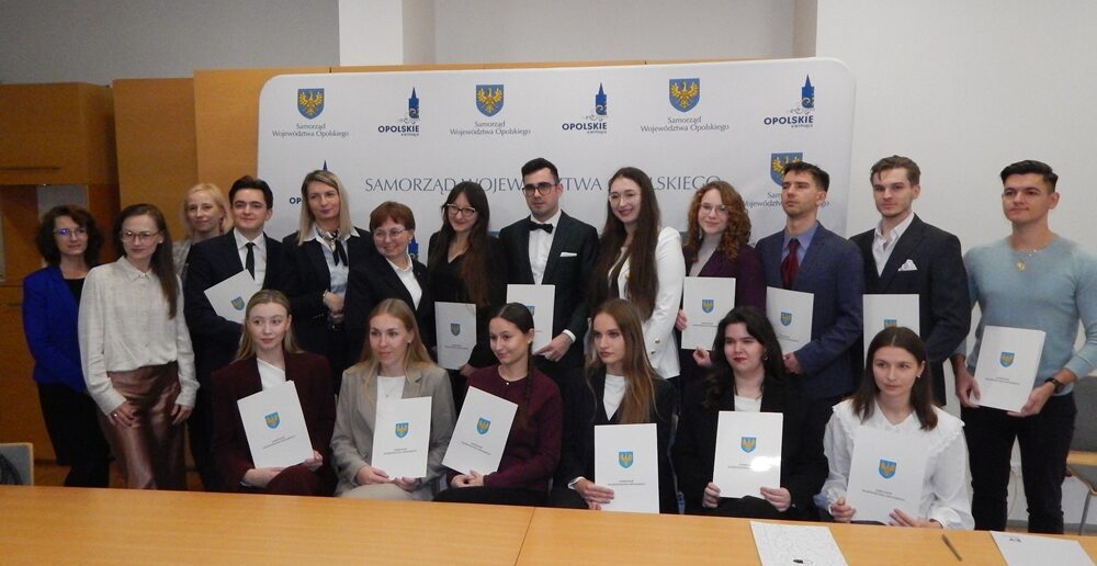 Opolskie stawia na młodych lekarzy – region, który nie chce czekać w kolejce Opolskie stawia na młodych lekarzy – region, który nie chce czekać w kolejce