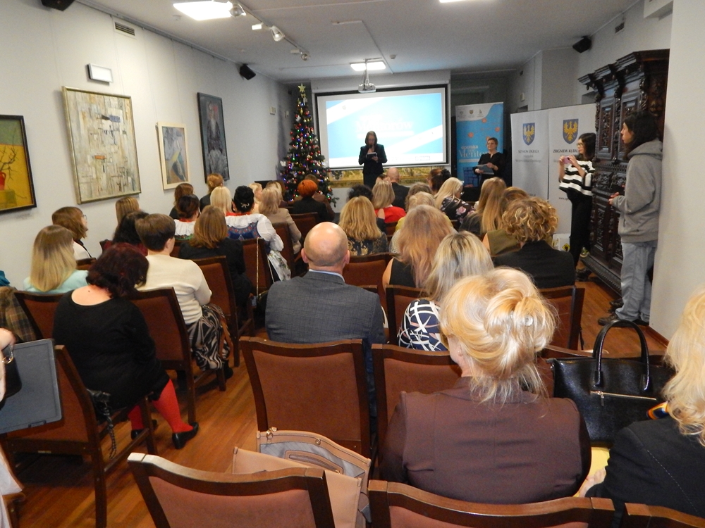 Mentorzy w ciszy robią rewolucję