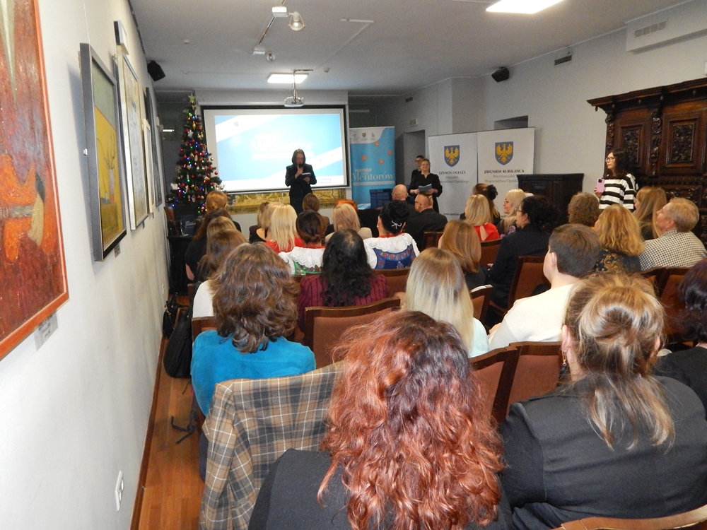 Mentorzy w ciszy robią rewolucję