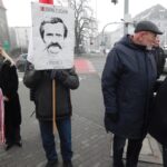 Stan Wojenny: Czterdzieści Trzy Lata Czekania na Dziś