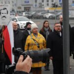 Stan Wojenny: Czterdzieści Trzy Lata Czekania na Dziś