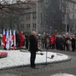 Stan Wojenny: Czterdzieści Trzy Lata Czekania na Dziś