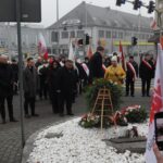 Stan Wojenny: Czterdzieści Trzy Lata Czekania na Dziś