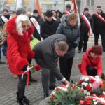 Stan Wojenny: Czterdzieści Trzy Lata Czekania na Dziś