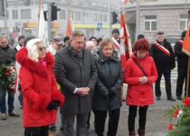 Stan Wojenny: Czterdzieści Trzy Lata Czekania na Dziś