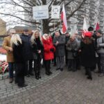 Stan Wojenny: Czterdzieści Trzy Lata Czekania na Dziś