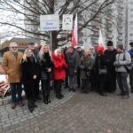 Stan Wojenny: Czterdzieści Trzy Lata Czekania na Dziś