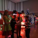 Świąteczna zabawa bez barier w Dobrzeniu Wielkim [GALERIA]