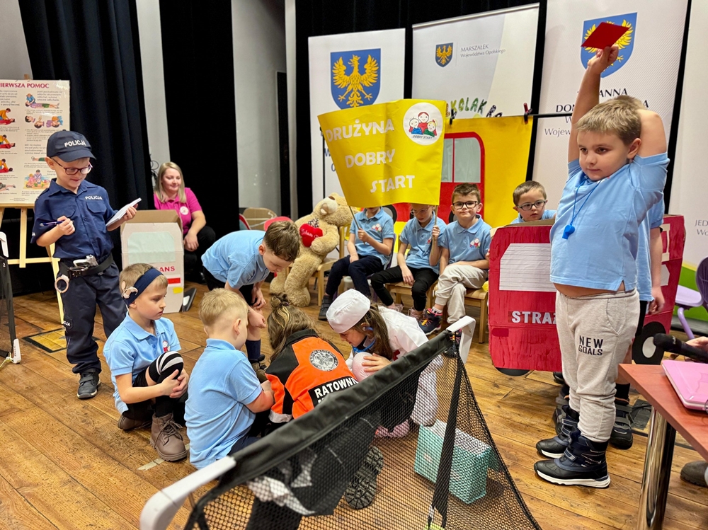 Przedszkolaki na posterunku. Strzelce Opolskie uczą najmłodszych jak być bohaterami