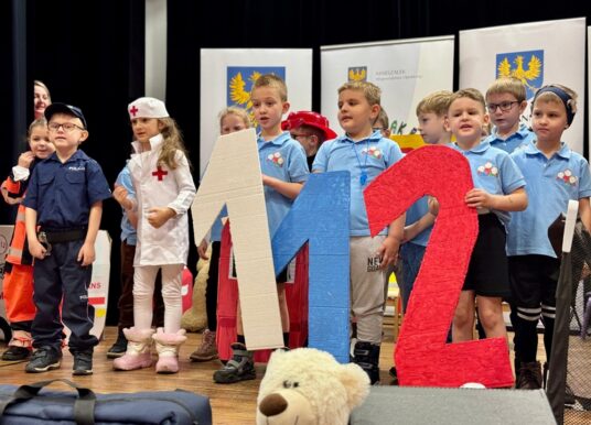 Przedszkolaki na posterunku. Strzelce Opolskie uczą najmłodszych jak być bohaterami