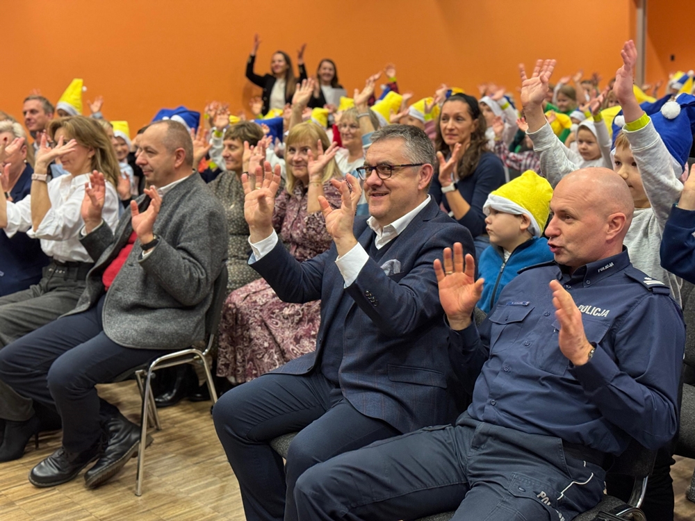 Przedszkolaki na posterunku. Strzelce Opolskie uczą najmłodszych jak być bohaterami