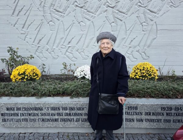 Ocaliła od zapomnienia prawie 500 ofiar II wojny światowej