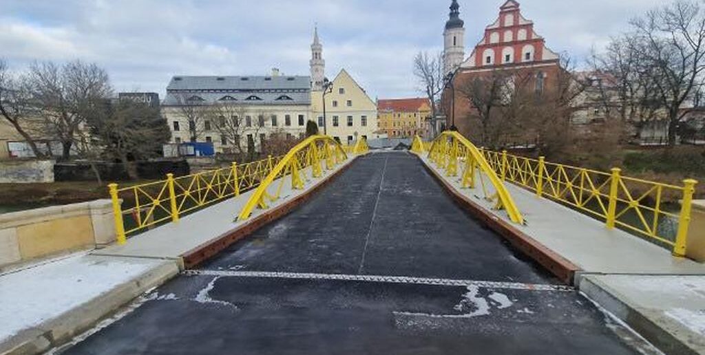 Złoty, a skromny… i tylko w jedną stronę! Czyli jak Most Zamkowy nauczy nas pokory i logiki