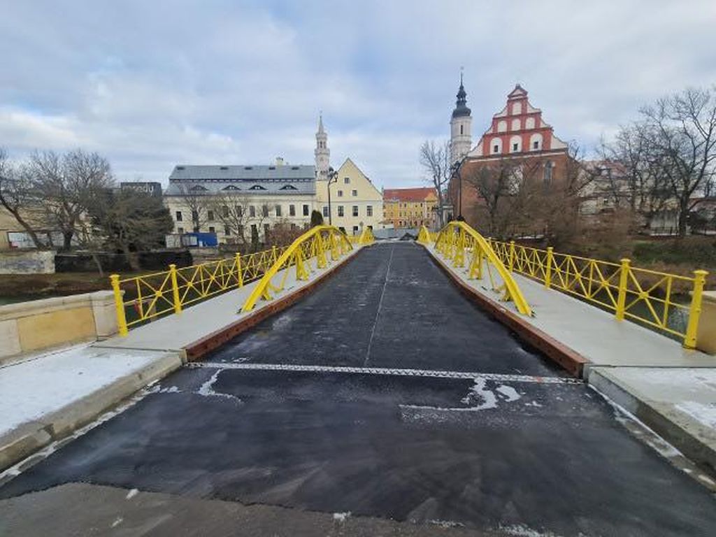 Złoty, a skromny… i tylko w jedną stronę! Czyli jak Most Zamkowy nauczy nas pokory i logiki