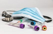 Pięć dni bez otwartych przychodni. NFZ wyjaśnia, gdzie szukać pomocy medycznej w święta