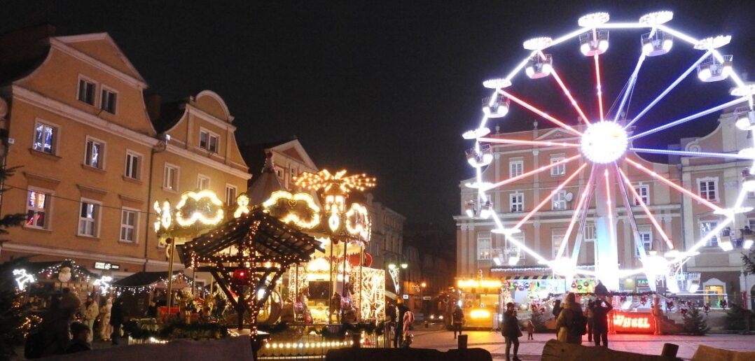 Jarmark Bożonarodzeniowy w Opolu zachwyca swoją magią [GALERIA]