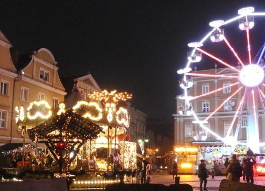 Jarmark Bożonarodzeniowy w Opolu zachwyca swoją magią [GALERIA]