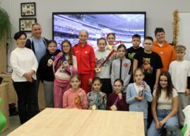 Paraolimpijka Barbara Bieganowska–Zając spotkała się z dziećmi i seniorami z gminy Dobrzeń Wielki